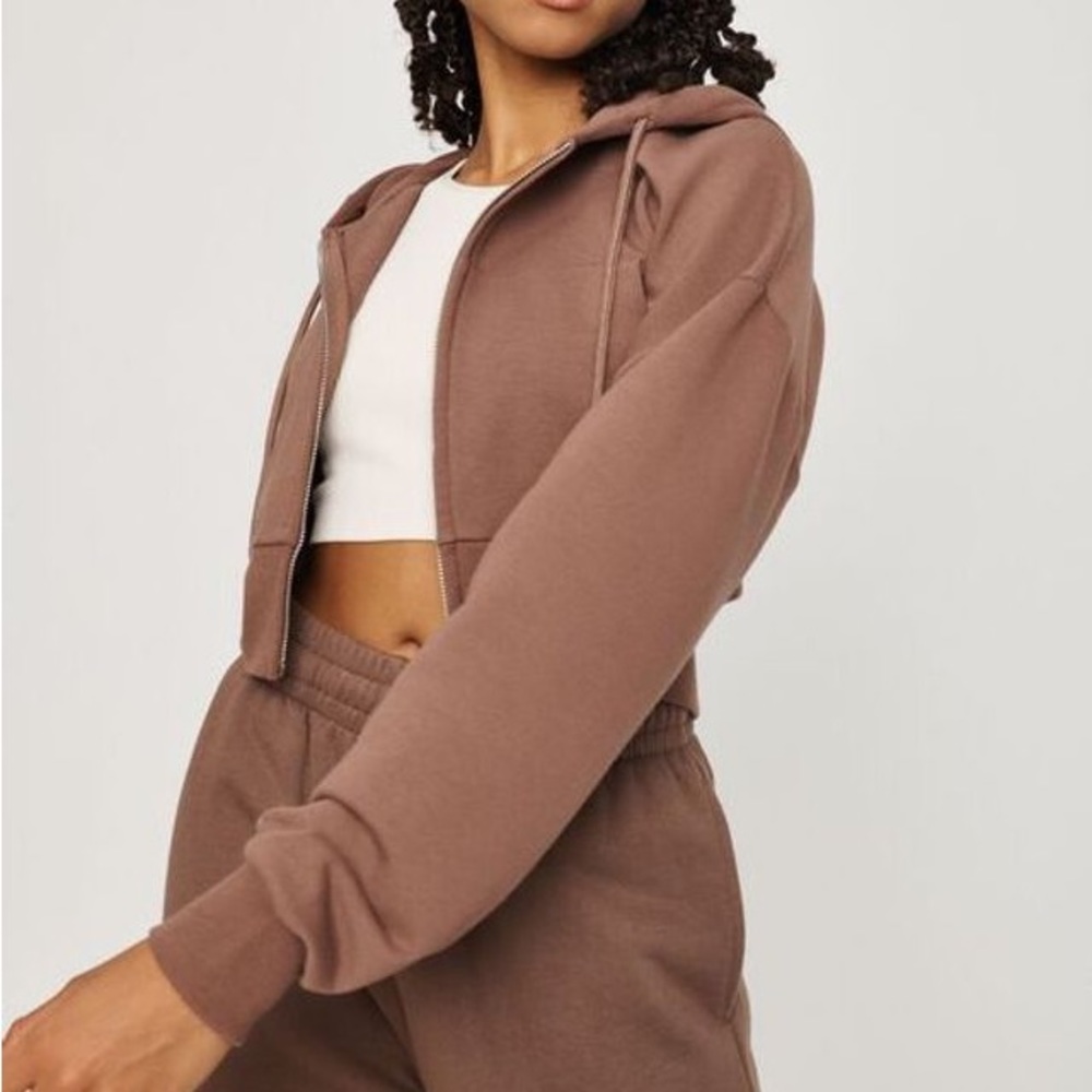 Brown cropped zip up